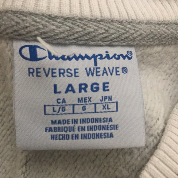 Champion Cropped Sweatshirt - Picture 5 of 6